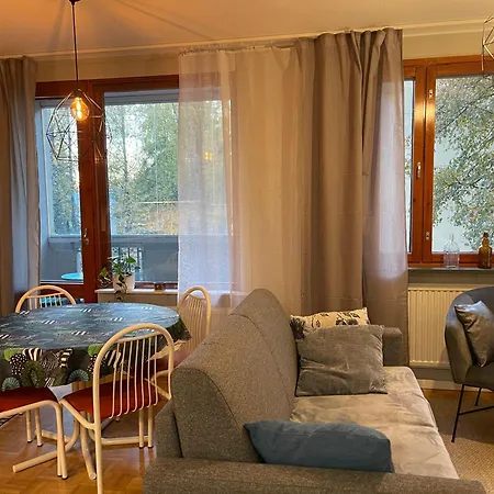 Mandi Modern 2br With Balcony Espoo